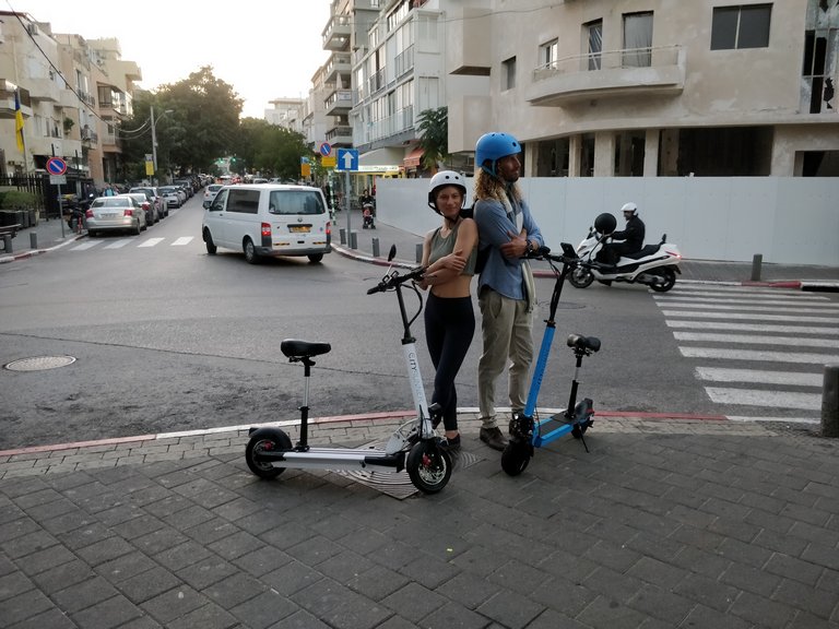 קורקינט חשמלי גדול או קטן