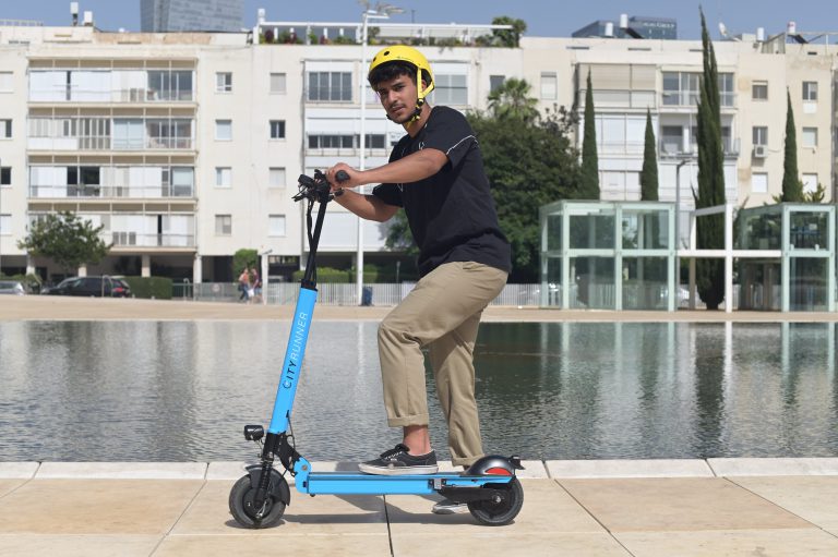 קורקינט חשמלי