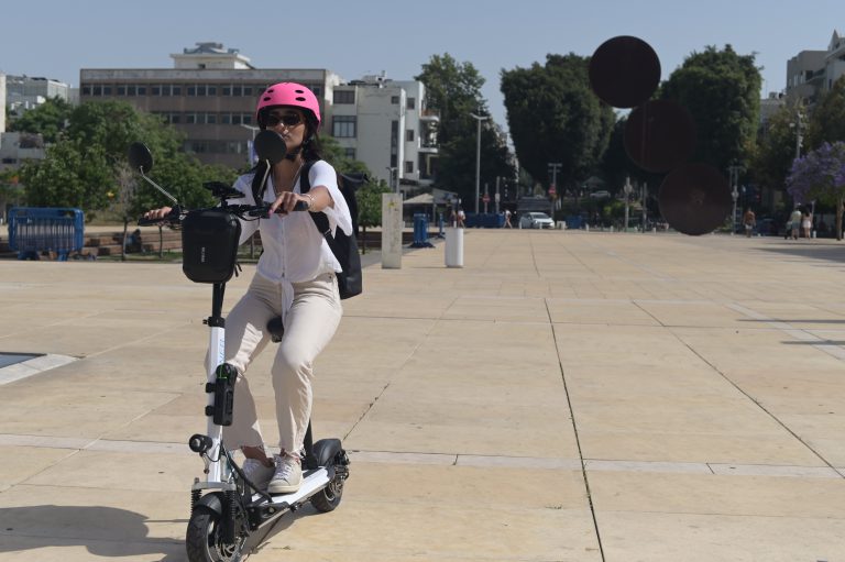קורקינט חשמלי בטיחותי